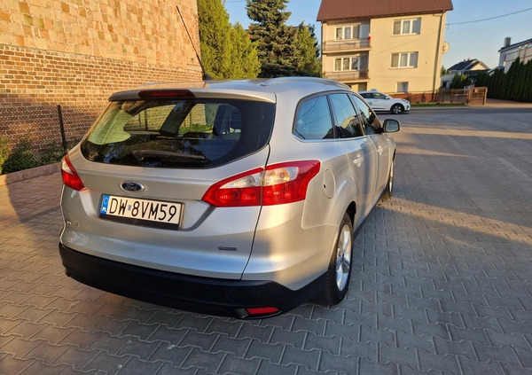 Ford Focus cena 24900 przebieg: 257350, rok produkcji 2012 z Sępólno Krajeńskie małe 407